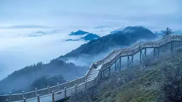 今日雾霾指数，城市呼吸之痛与治理之路成都今日雾霾指数