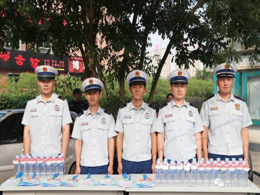 蓝姐三中三大数据论坛，解锁数字时代的智慧与机遇蓝姐三中三论坛精准资料大全传真工作资料电脑知