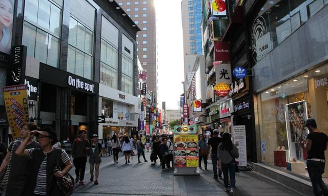 香港3861—一个城市、两个时代的交融与挑战香港3861国际母婴生活馆